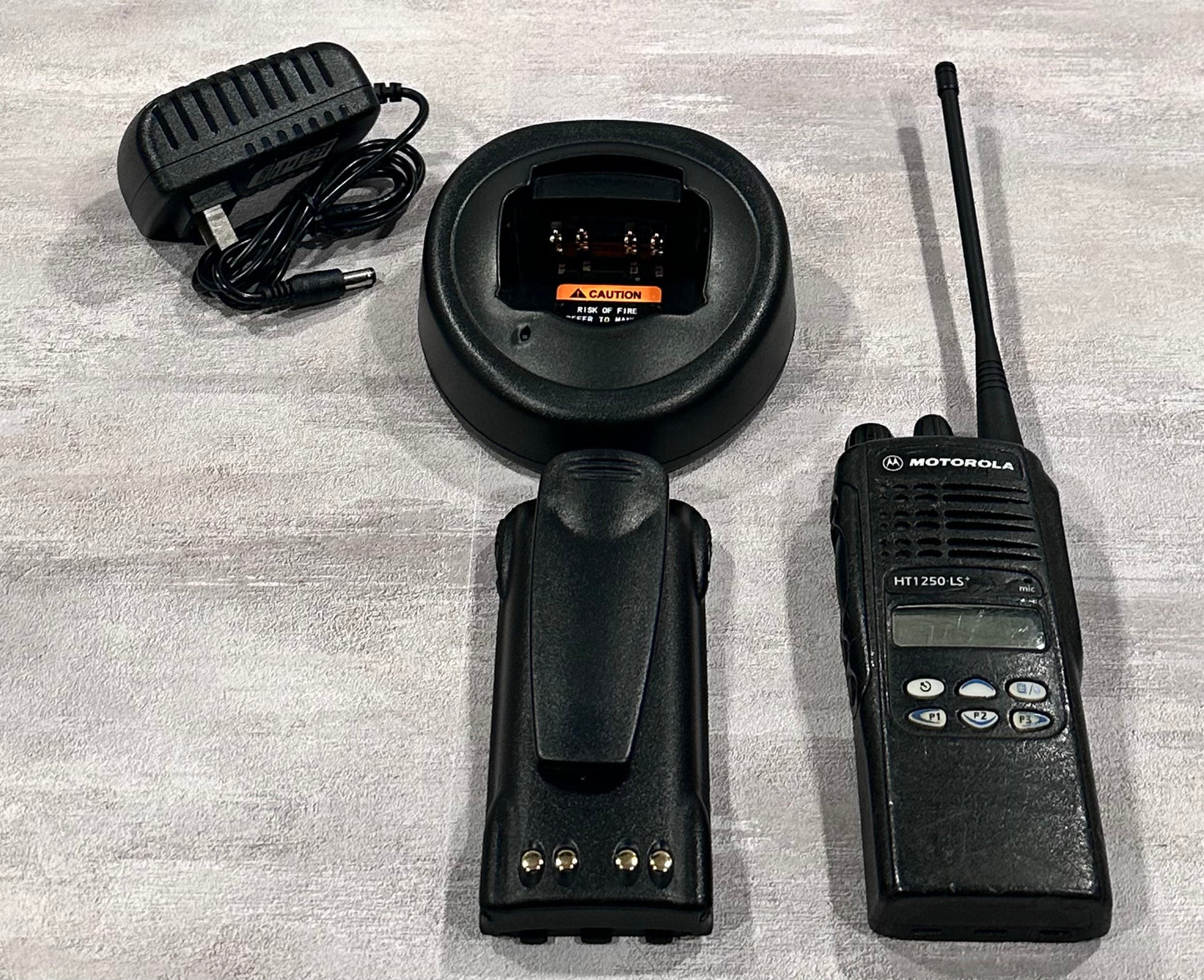 Motorola HT-1250 LS+ Pre-Owned Starter Pack (Editors Choice)